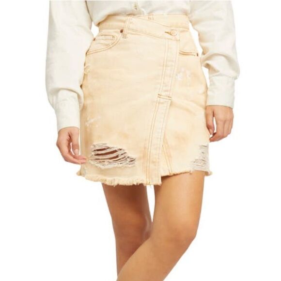 FREE PEOPLE
Women's Faux-wrap Distressed Denim Skirt In Butter Cream Size 25 - Picture 2 of 6